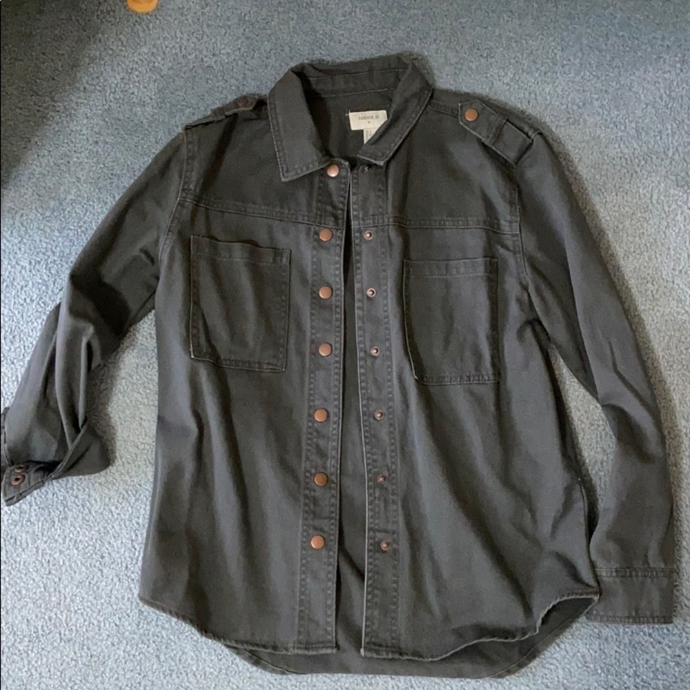 Forever 21 women’s utility jacket